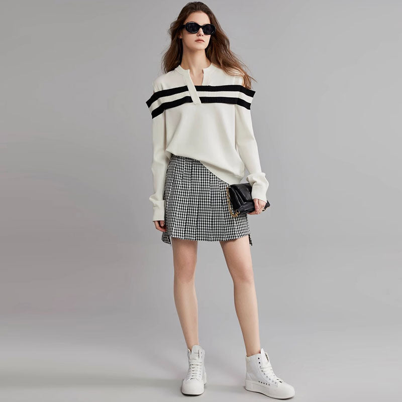 Chic V Neck Black and White Striped Cold Shoulder Long Sleeve Rib Knit Sweater