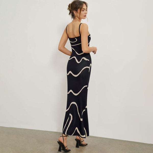 Elegant Contrast Wavy Print Sleeveless Spaghetti Strap Maxi Slip Knit Sweater Dress